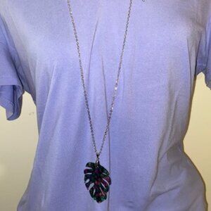 Paparazzi Green Prismatic Necklace with matching earrings